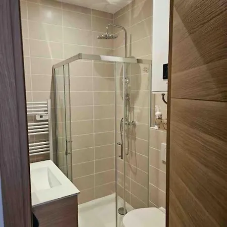 P3 En Centre Apartment *
